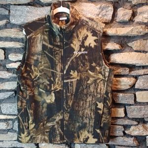 Columbia Woodland Camo Vest